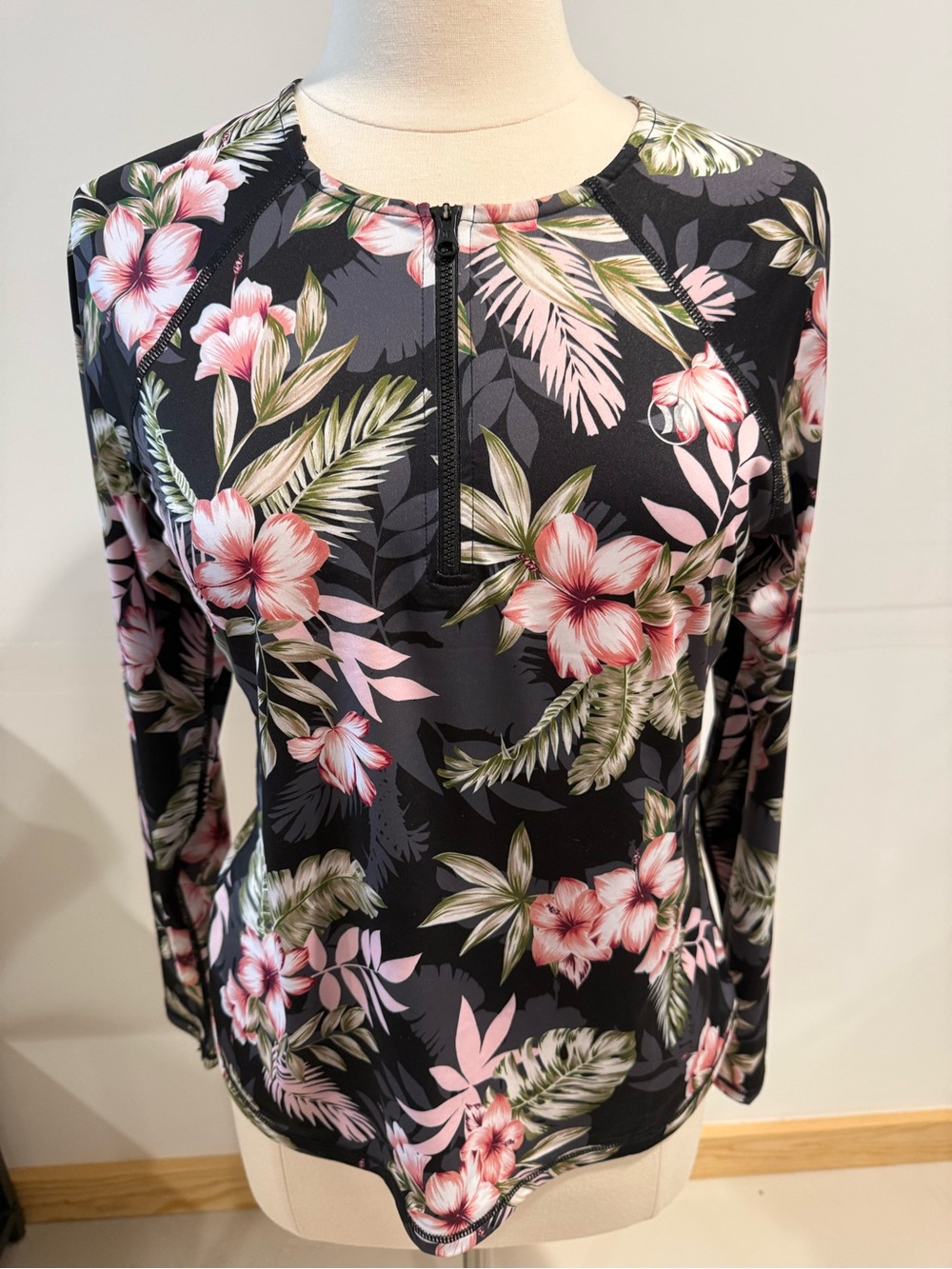 Hurley rash guard upf50+